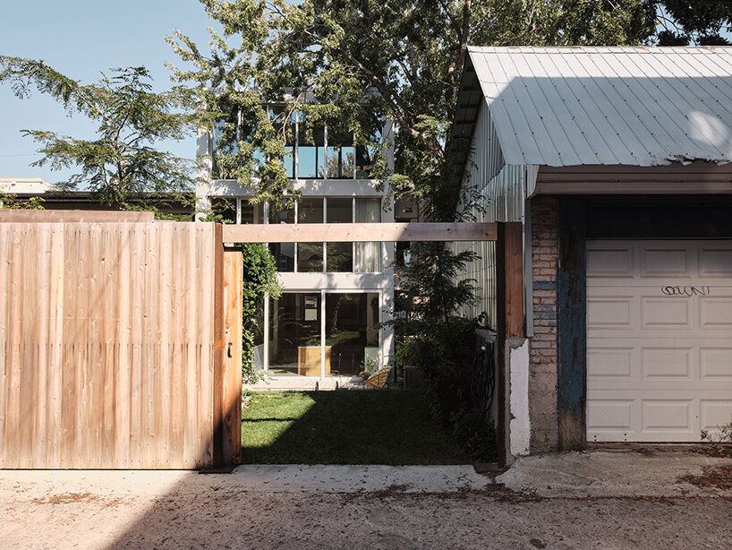 alexandre bernier architecte designs concrete residence within a garden in montreal post thumbnail image