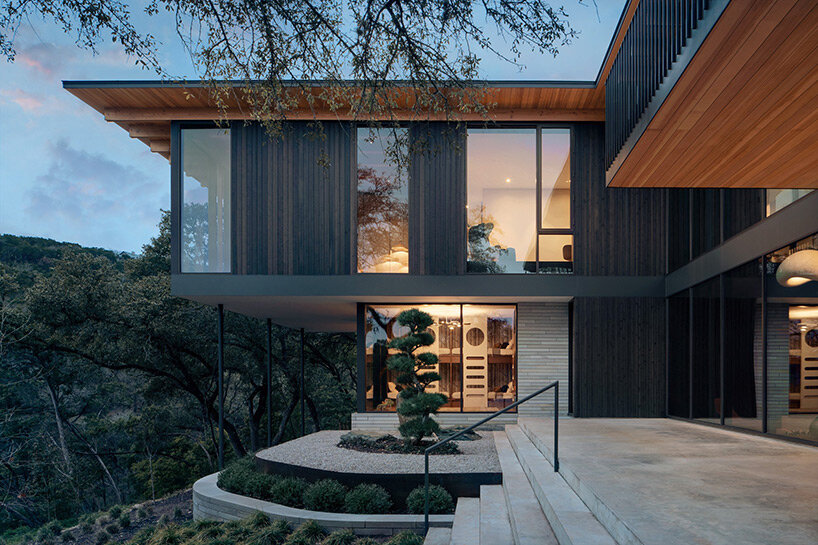 terrace mountain residence cantilevers over austin with design by a parallel architecture post thumbnail image