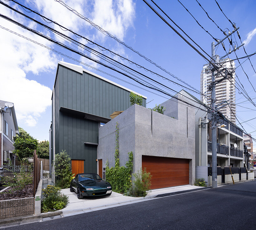 semicircular skylights cast sunbeams across takeshi hosaka’s concrete residence in tokyo post thumbnail image